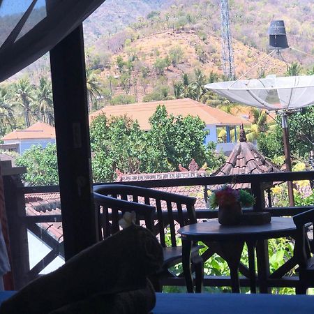 Tira Amed Homestay Esterno foto