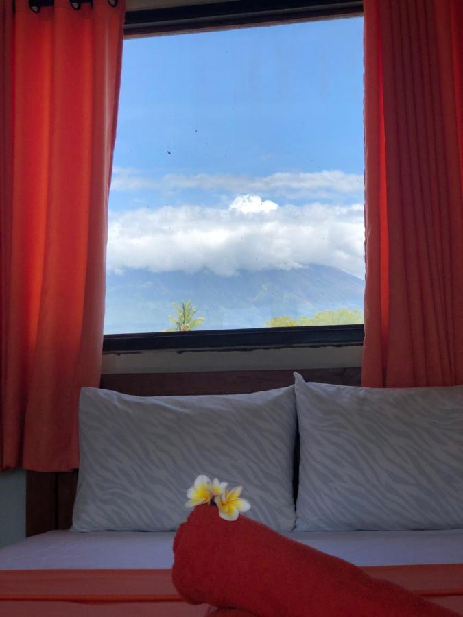 Tira Amed Homestay Esterno foto