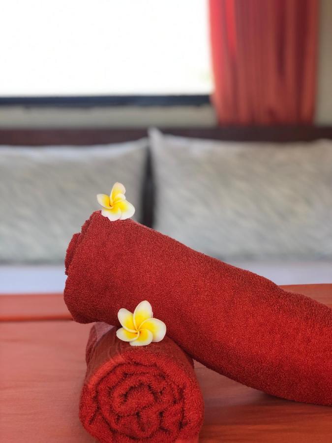 Tira Amed Homestay Esterno foto