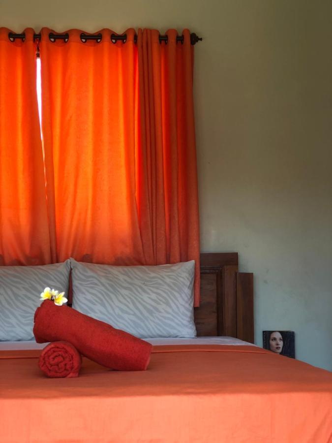 Tira Amed Homestay Esterno foto