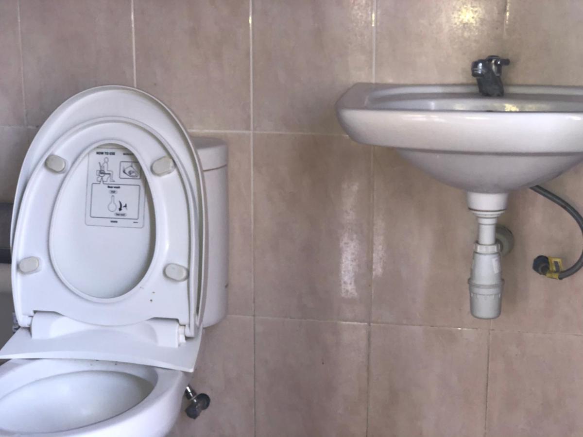 Tira Amed Homestay Esterno foto