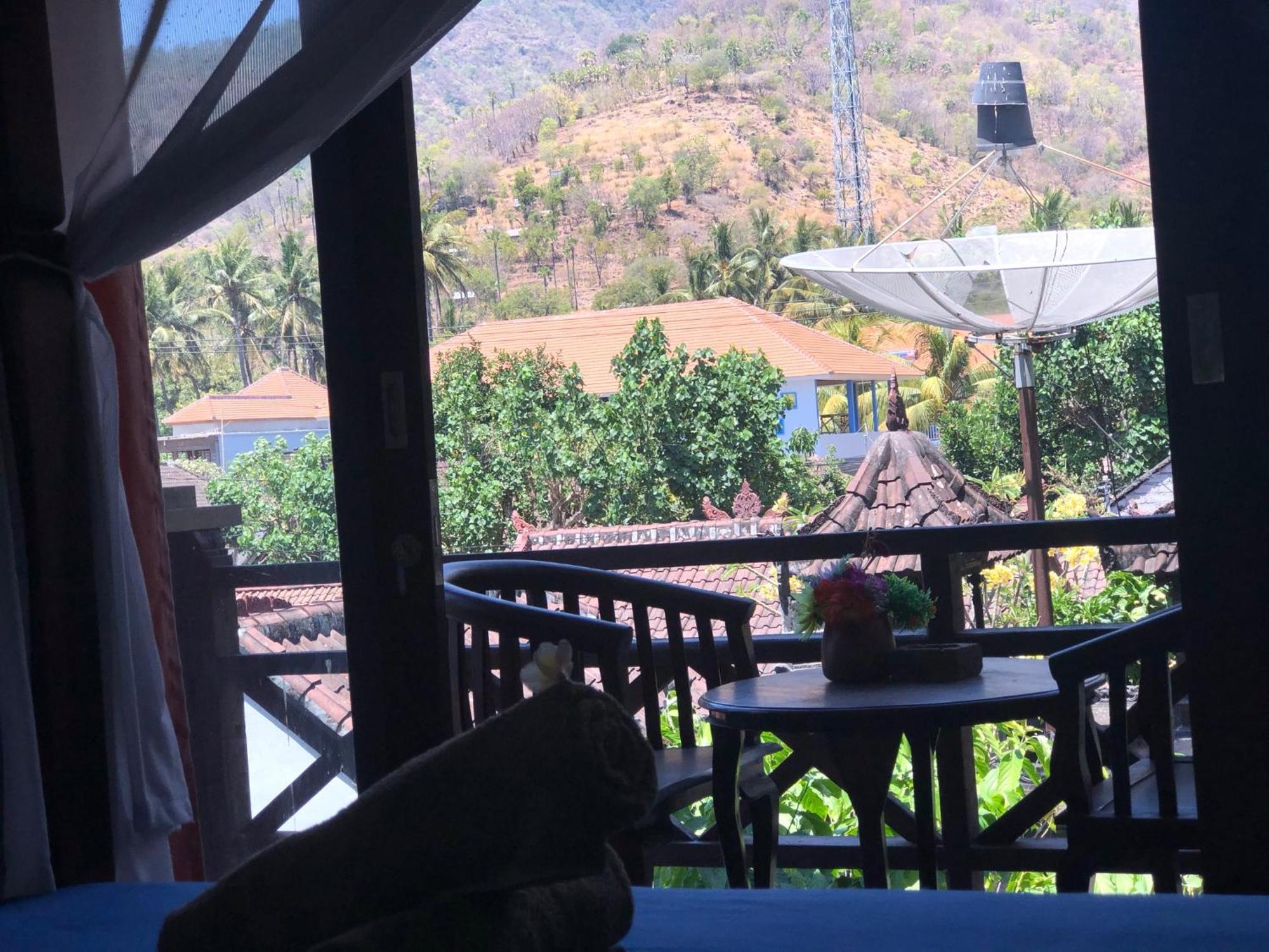 Tira Amed Homestay Esterno foto