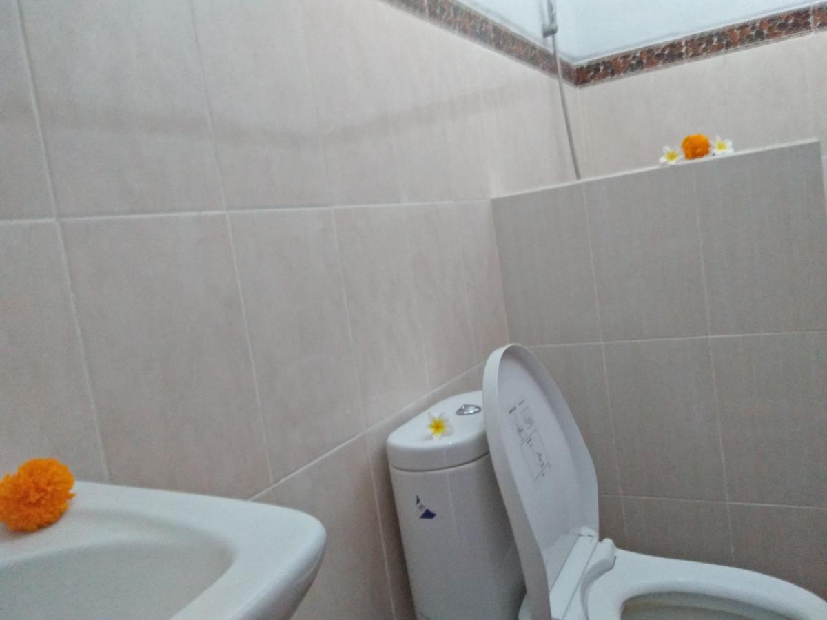 Tira Amed Homestay Esterno foto