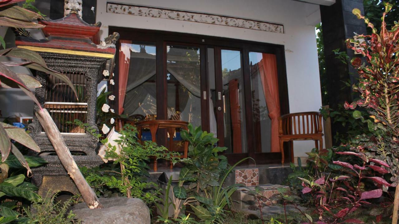Tira Amed Homestay Esterno foto