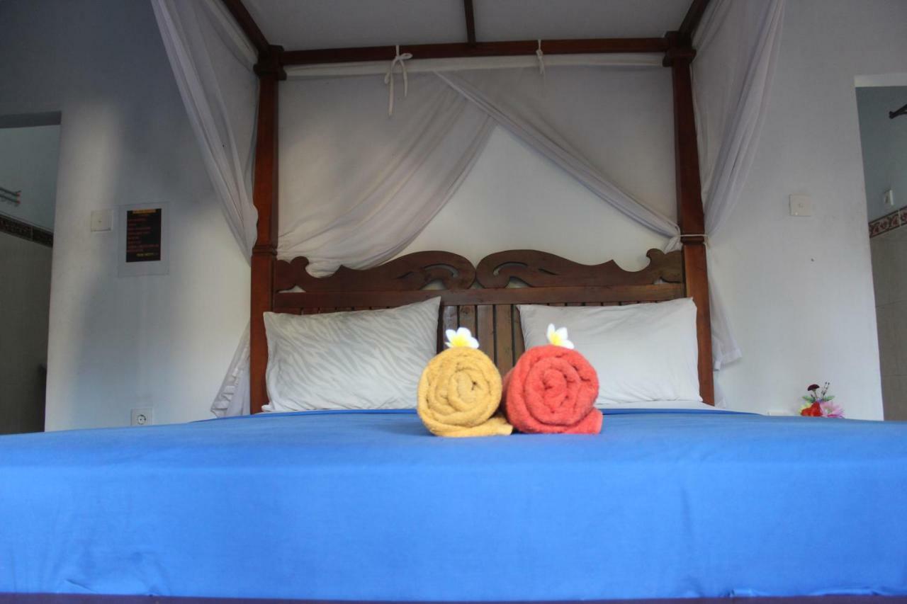 Tira Amed Homestay Esterno foto