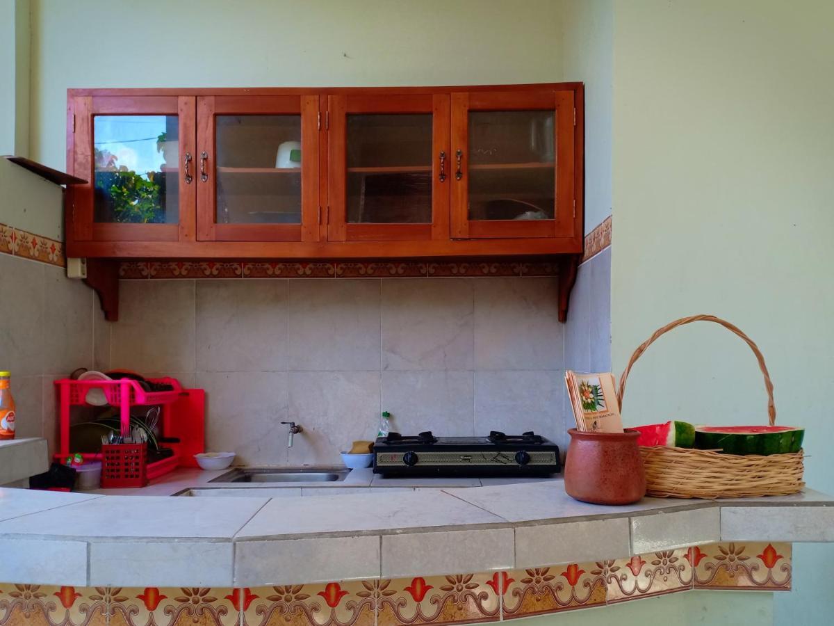 Tira Amed Homestay Esterno foto