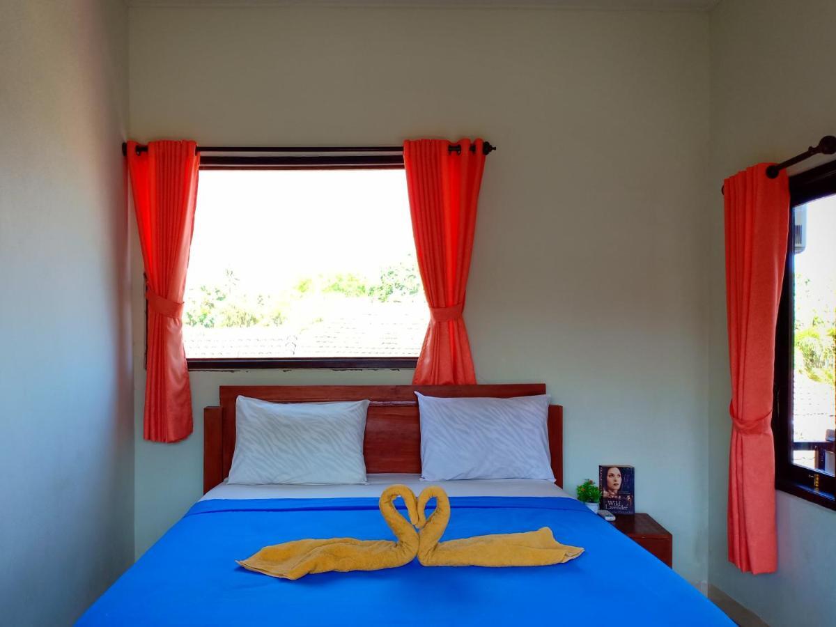 Tira Amed Homestay Esterno foto