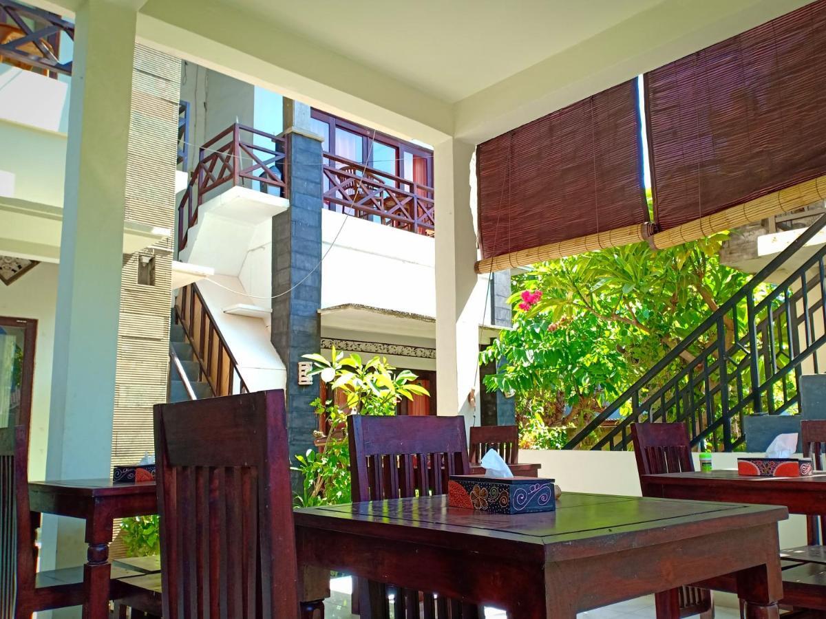 Tira Amed Homestay Esterno foto
